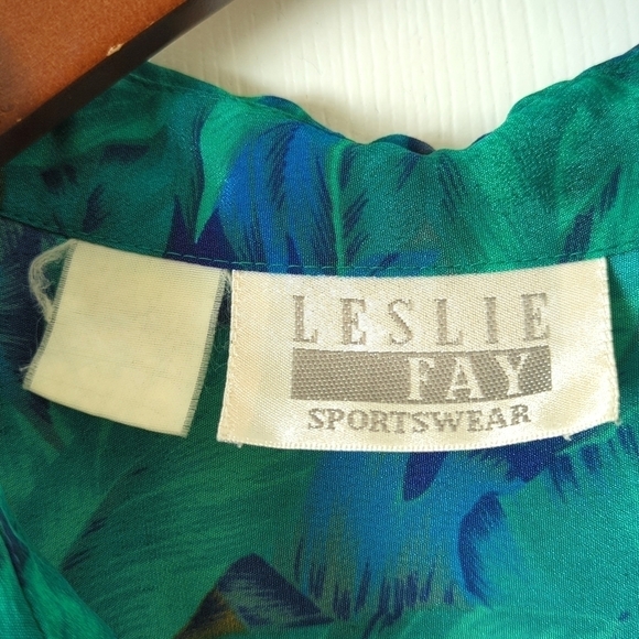 Leslie Fay 80's Vintage Banana Leaf Silky Short Sleeve Button Down Peplum Blouse - Picture 6 of 11